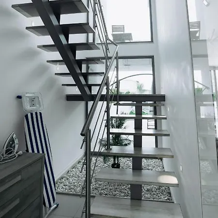 Villa In Albufeira With Private Swimming Pool For 8 People *